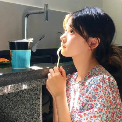 人鱼小姐封面